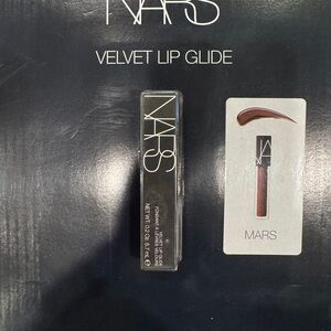 NARS Velvet Lip Glide - Rich Brown